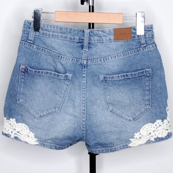 BDG High Rise Erin 5 Pocket Shortie Light Blue Denim Shorts Size 27w - Picture 3 of 14